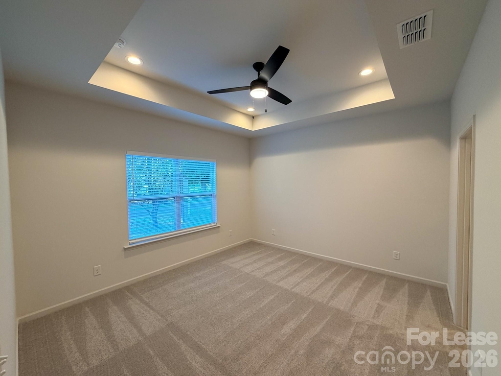 1500 Hollyleaf Avenue - Photo 10