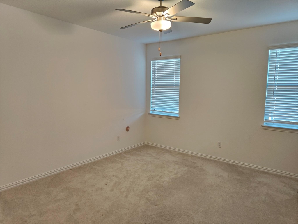 8416 Butterfly Lane - Photo 15