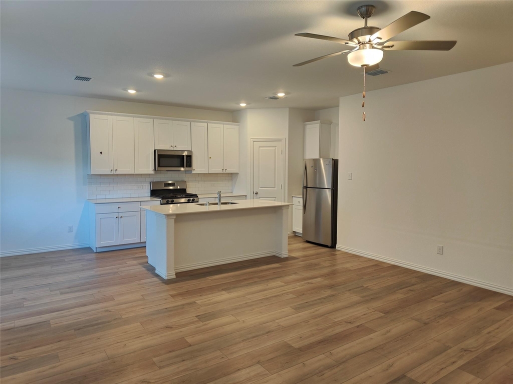 8416 Butterfly Lane - Photo 8