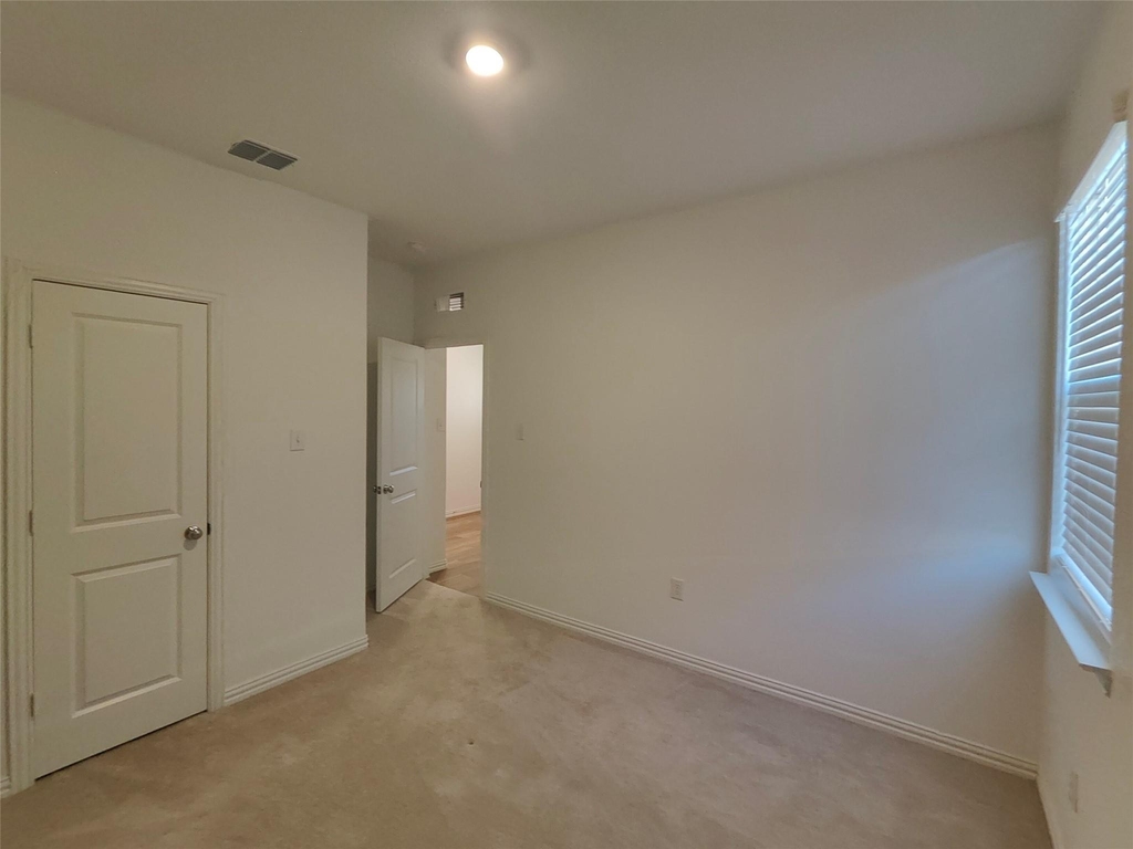 8416 Butterfly Lane - Photo 24