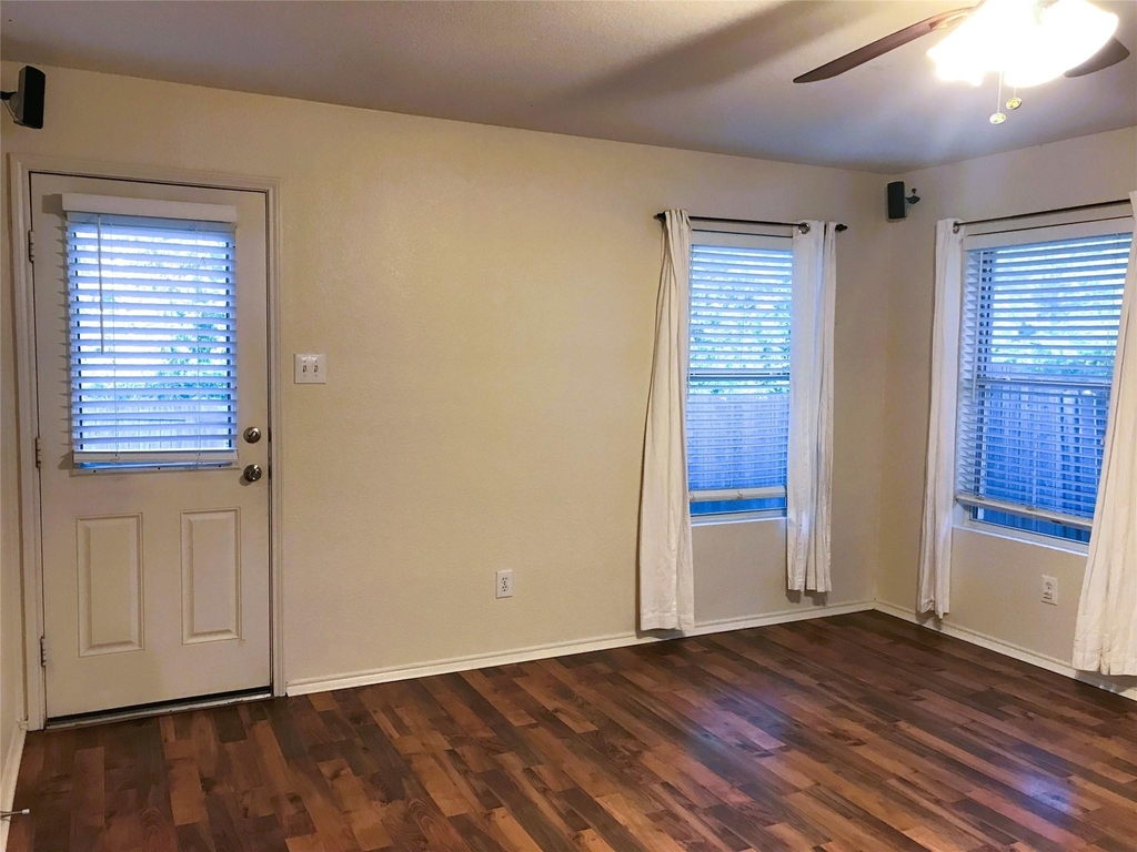 4513 Waterford Drive - Photo 12