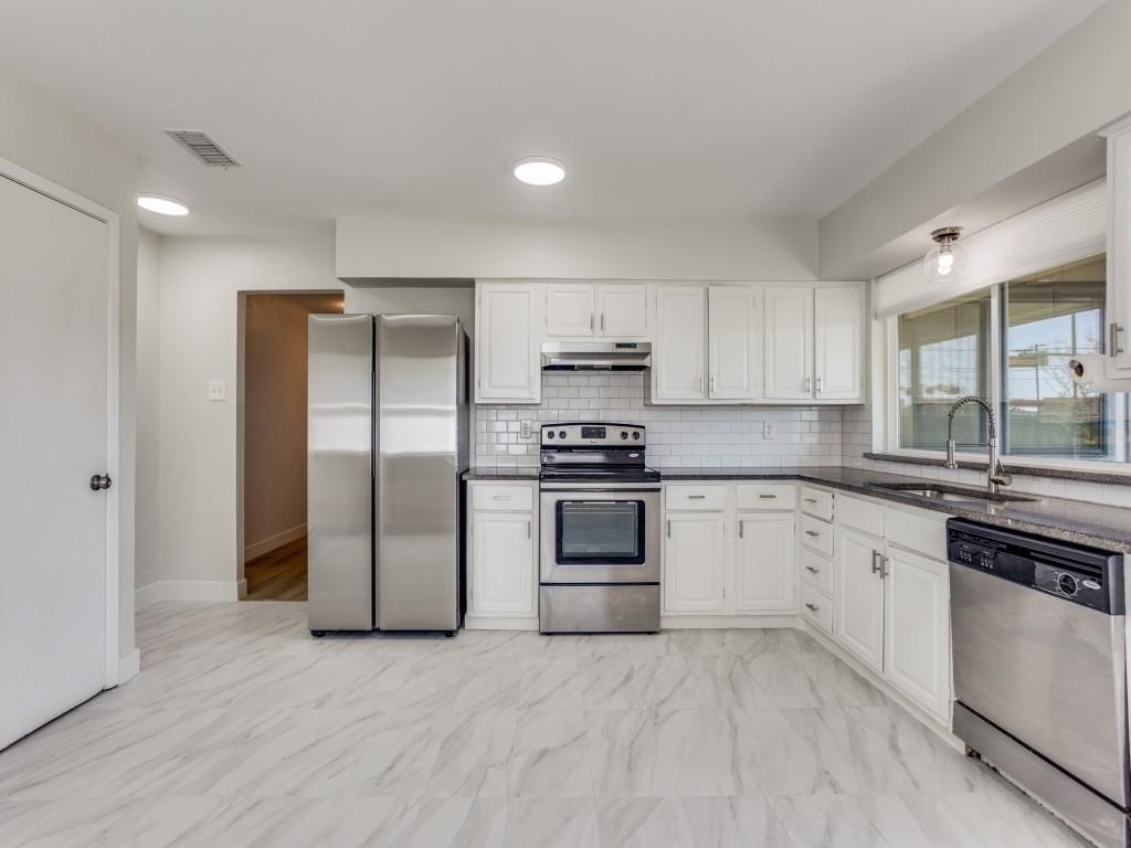 1242 Delores Drive - Photo 9