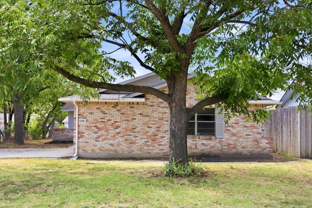 4349 Chestnut Drive - Photo 0