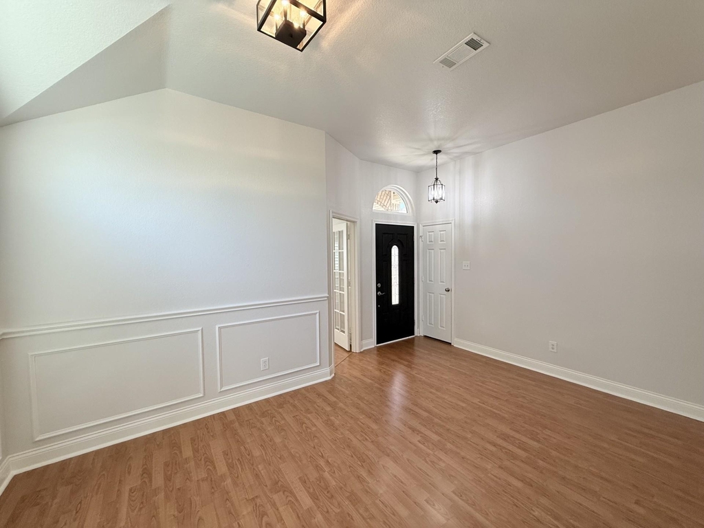 2749 Crystal Glenn Circle - Photo 6