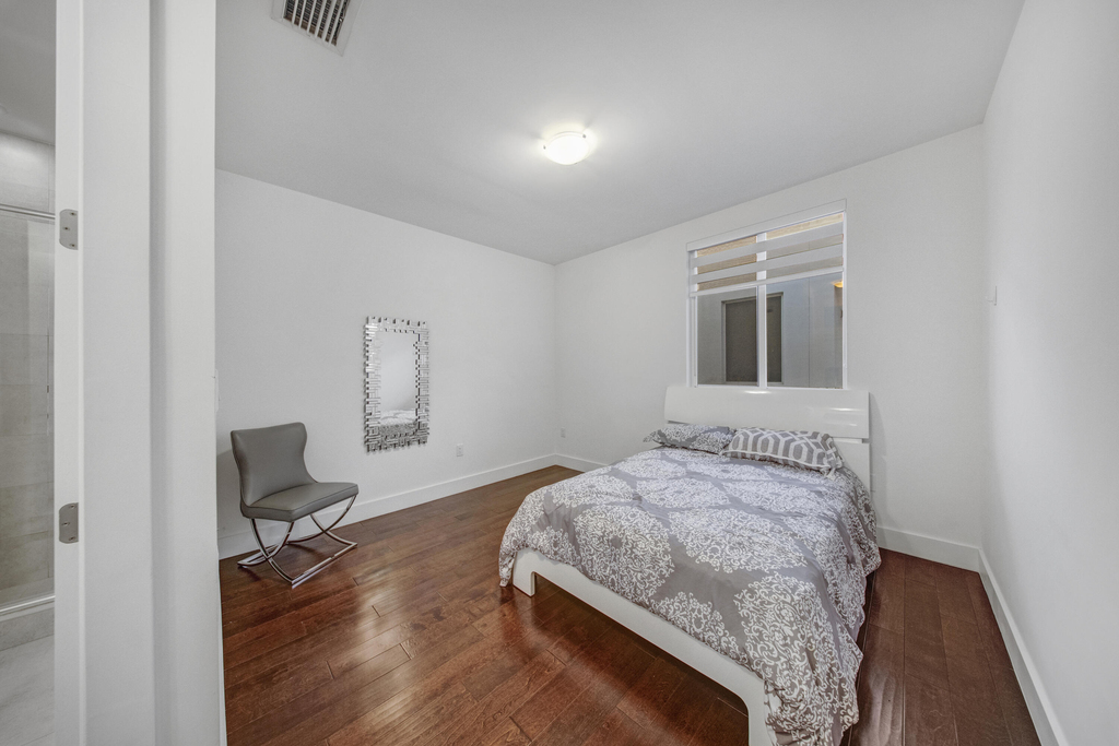 10081 Nw 75th Terrace - Photo 24