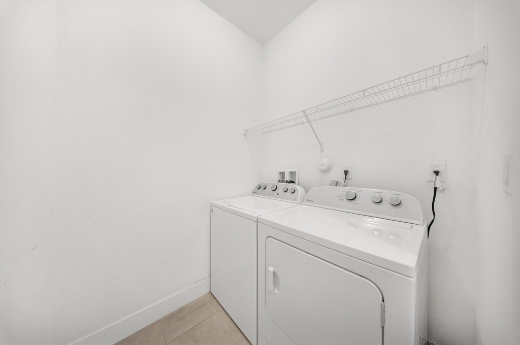 10081 Nw 75th Terrace - Photo 34