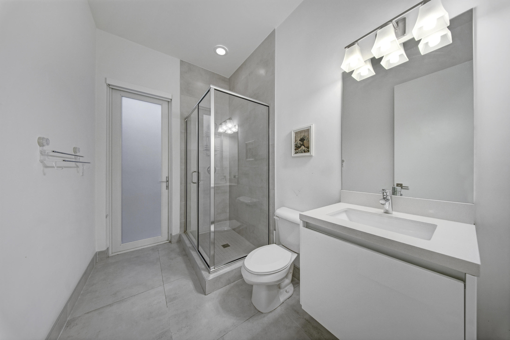 10081 Nw 75th Terrace - Photo 14