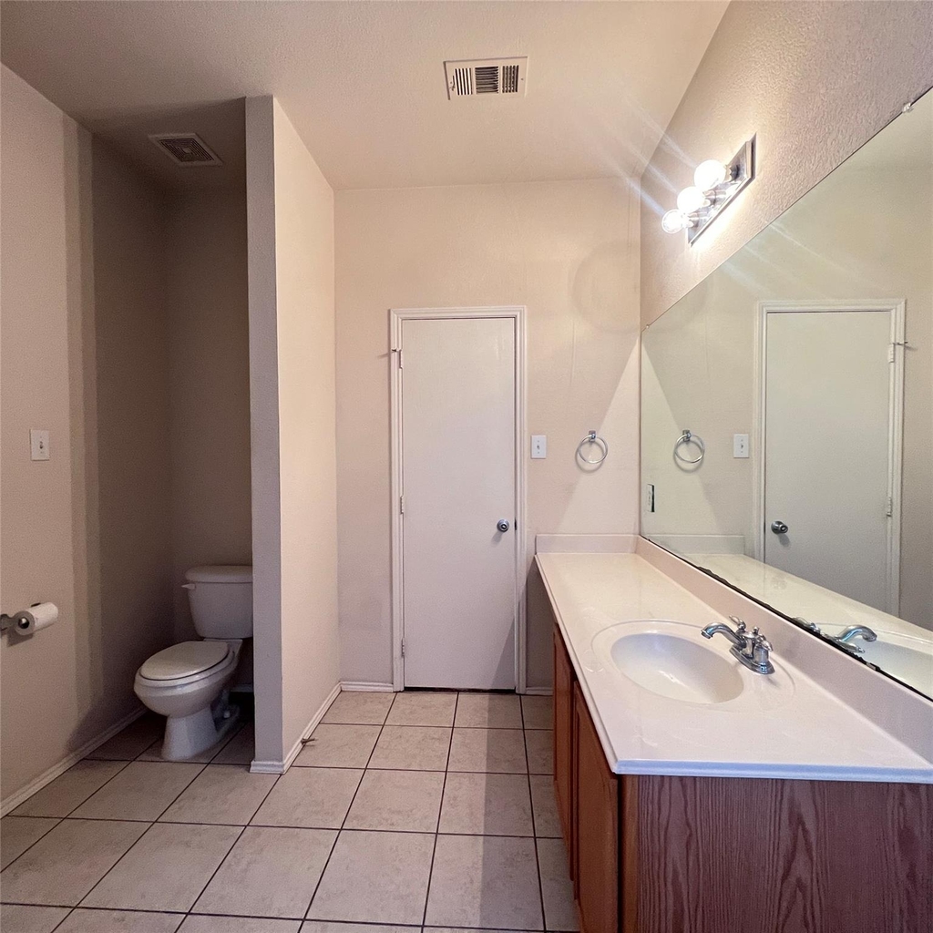 2049 Helmoken Falls Drive - Photo 15