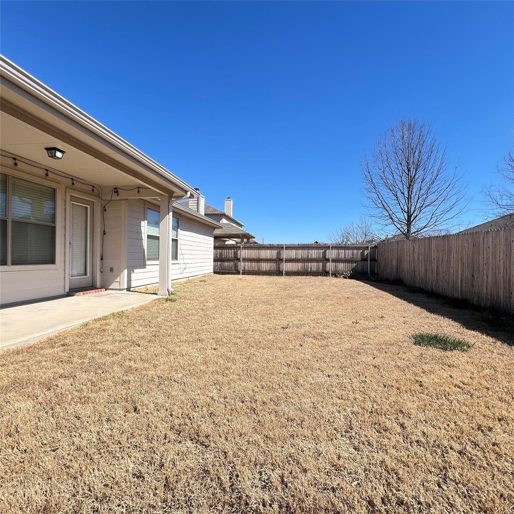 2049 Helmoken Falls Drive - Photo 18