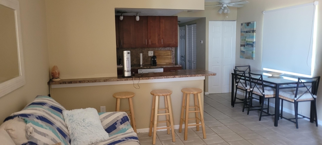 300 Oregon Street - Photo 6