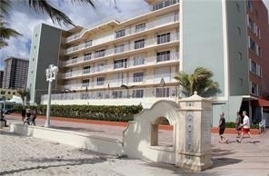 300 Oregon Street - Photo 0