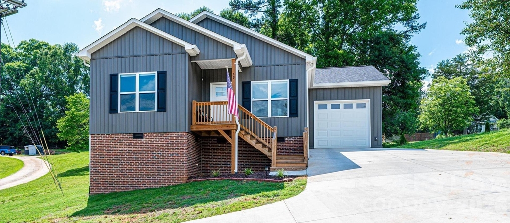 29 Central Avenue - Photo 1