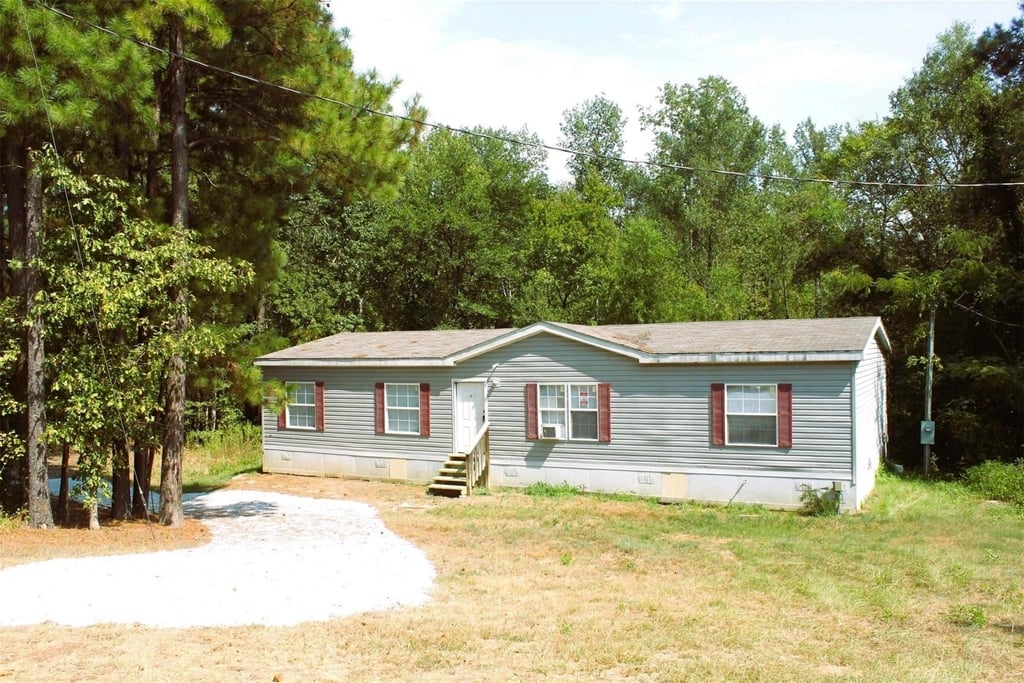 212 Cedar Court - Photo 0