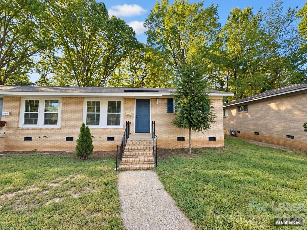 5006 Malibu Drive - Photo 0