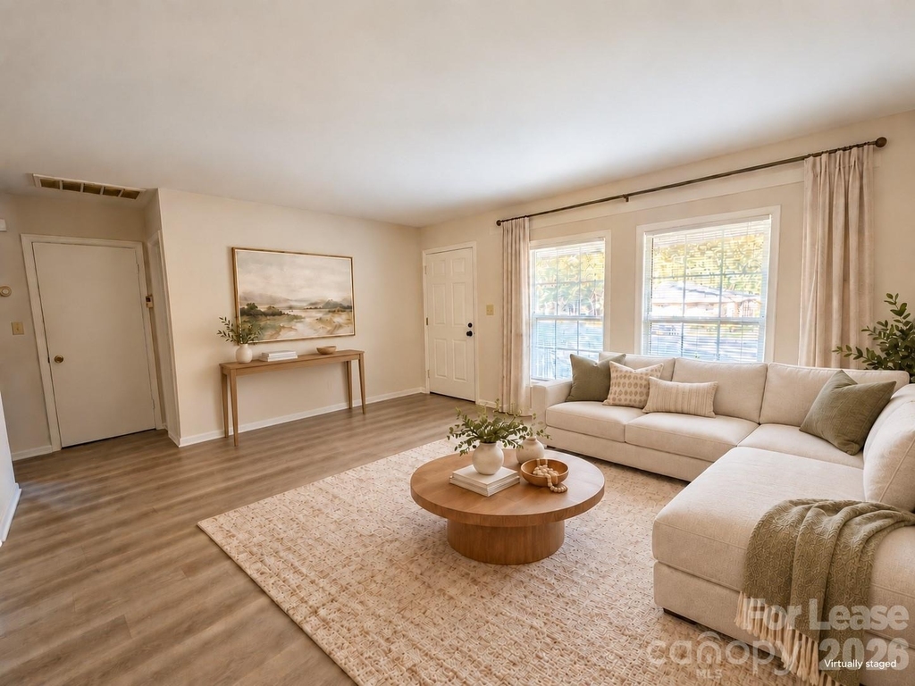 5006 Malibu Drive - Photo 1