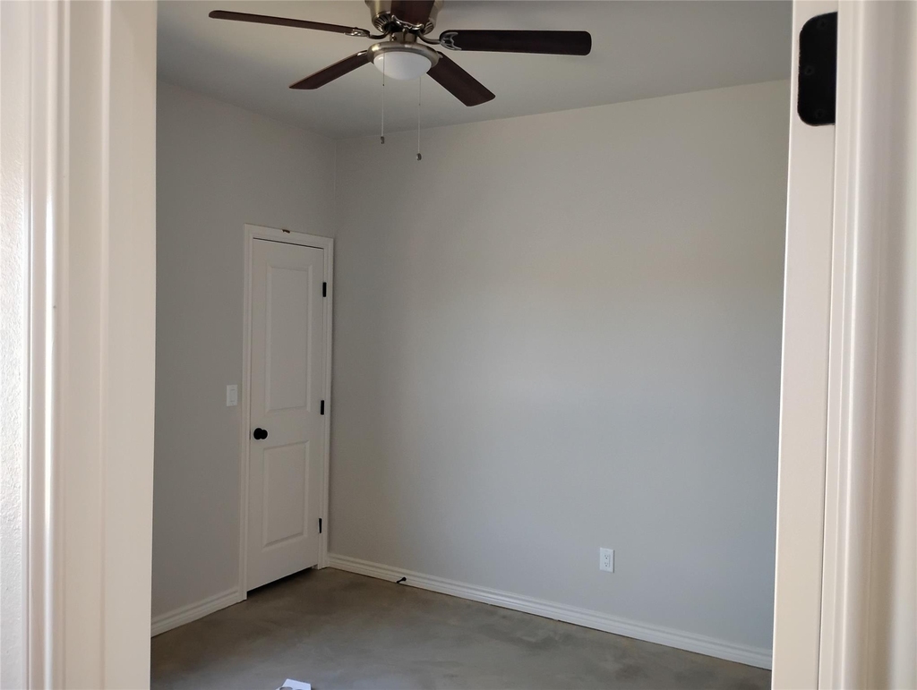 1012 Wooded Hollow Court - Photo 5