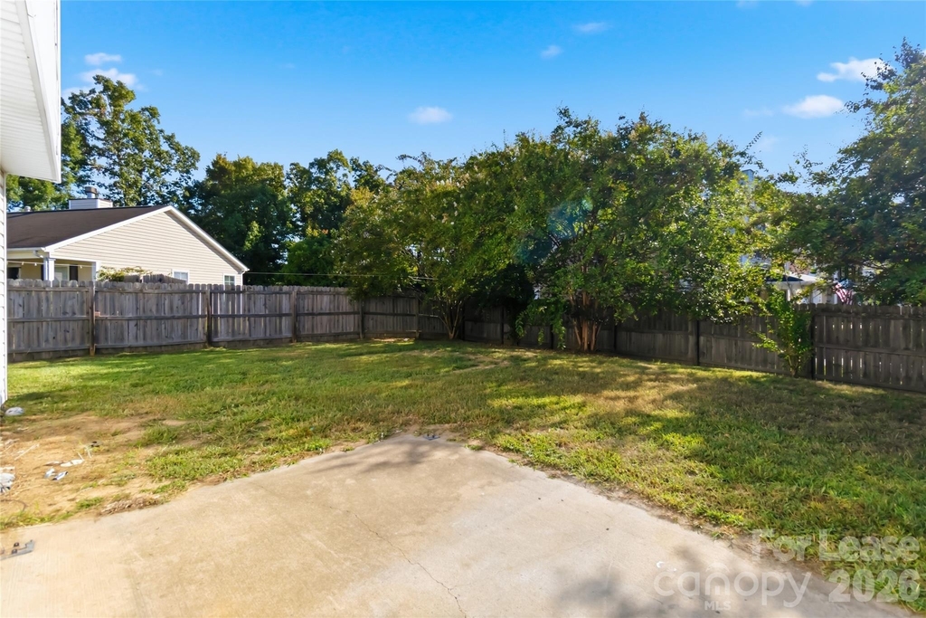 1428 Nature Place - Photo 27