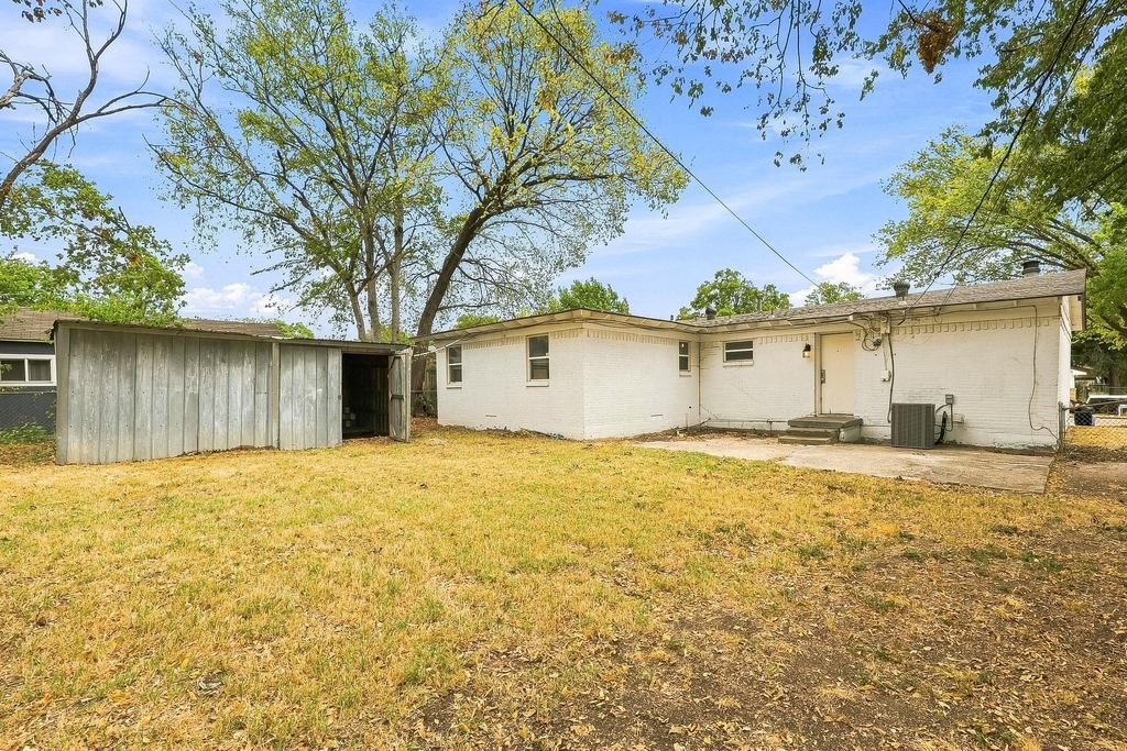 1705 Longview Street - Photo 13