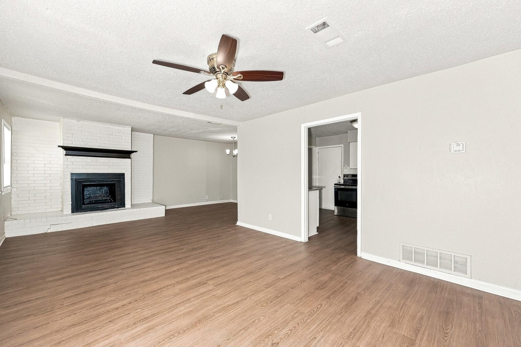 1705 Longview Street - Photo 7
