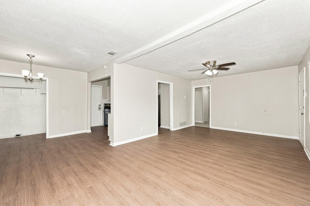1705 Longview Street - Photo 6