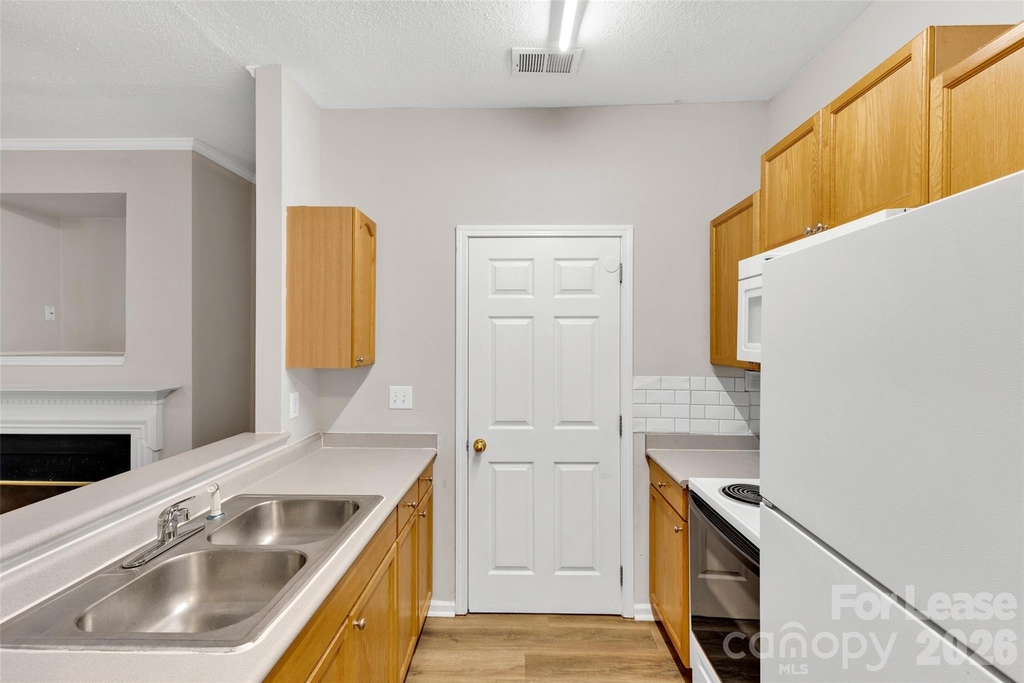 6349 Mallard View Lane - Photo 3