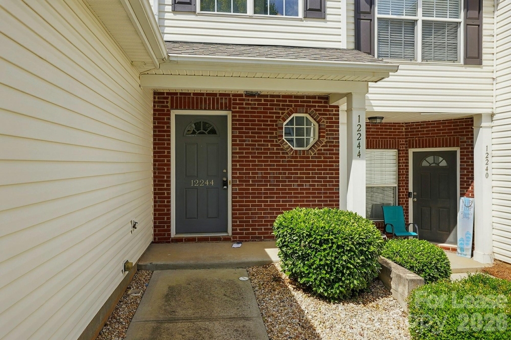 12244 Stratfield Place Circle - Photo 3
