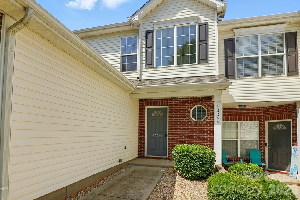 12244 Stratfield Place Circle - Photo 2