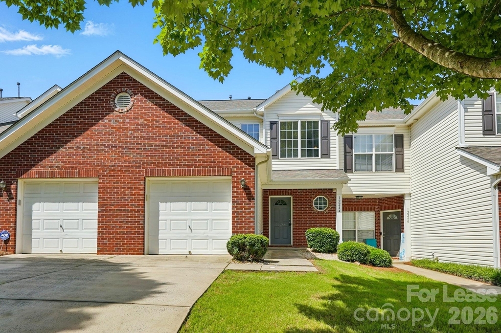12244 Stratfield Place Circle - Photo 1
