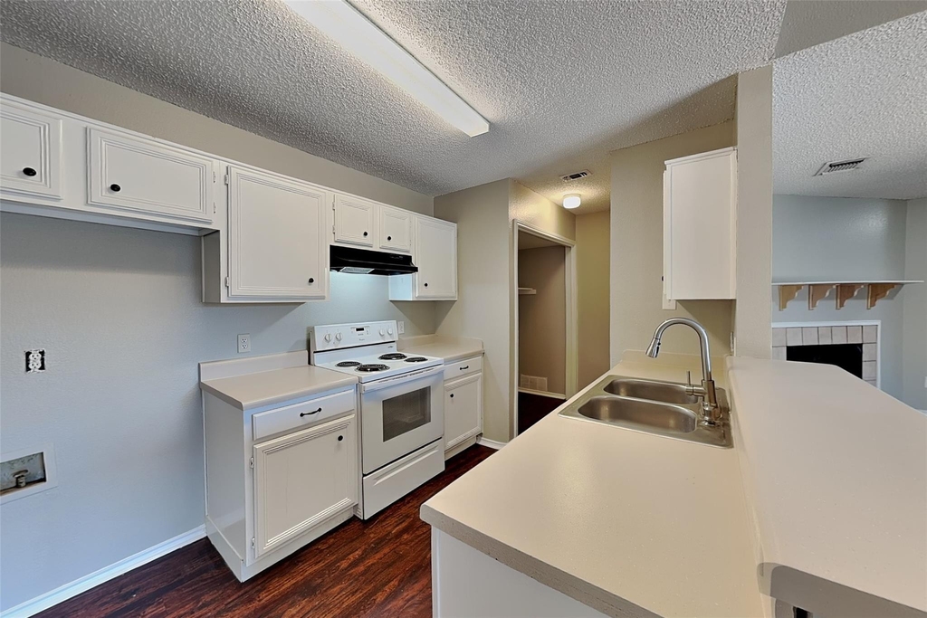 4509 Ebbtide Court - Photo 4