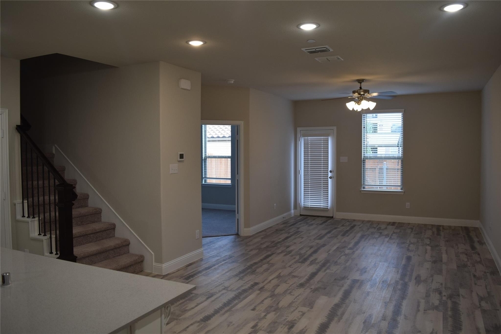 6416 Hermosa Drive - Photo 2