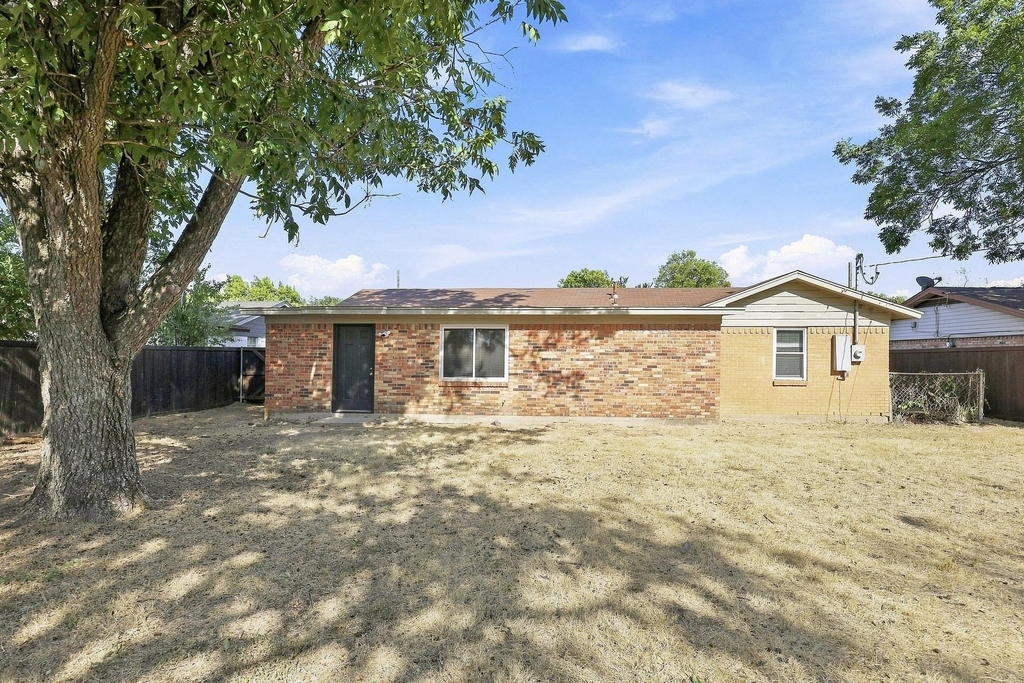 313 Mccurdy Street - Photo 13