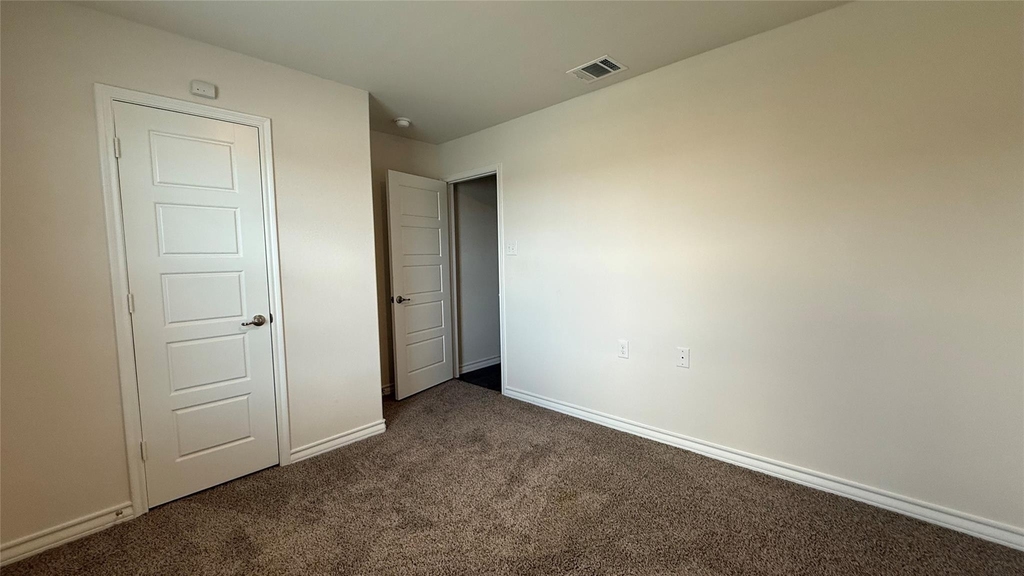 304 Duke Court - Photo 10