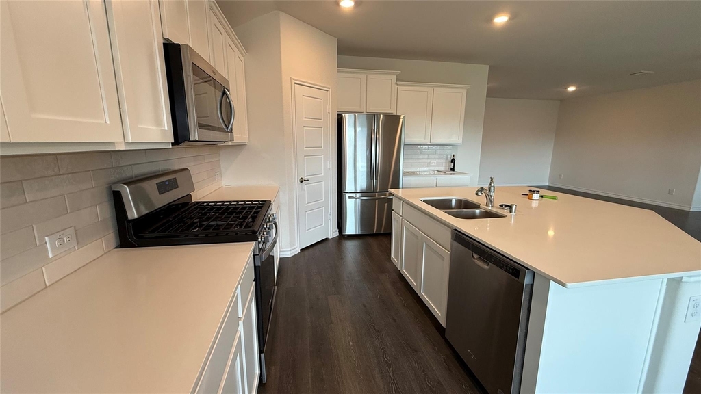 304 Duke Court - Photo 6