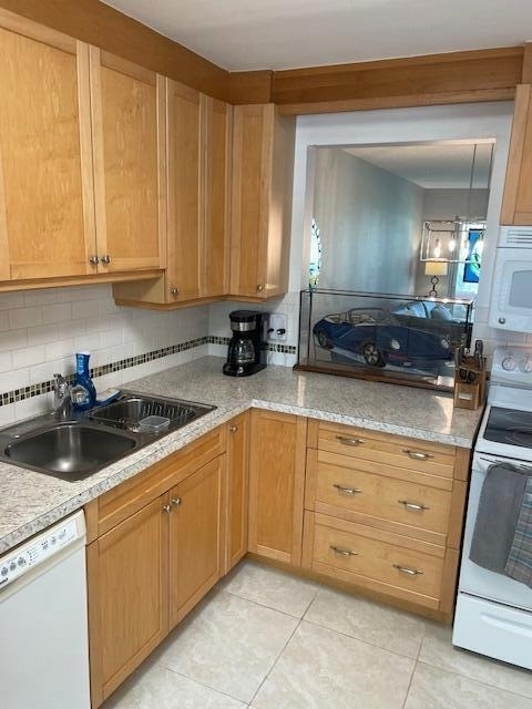 307 Lake Evelyn Drive - Photo 3