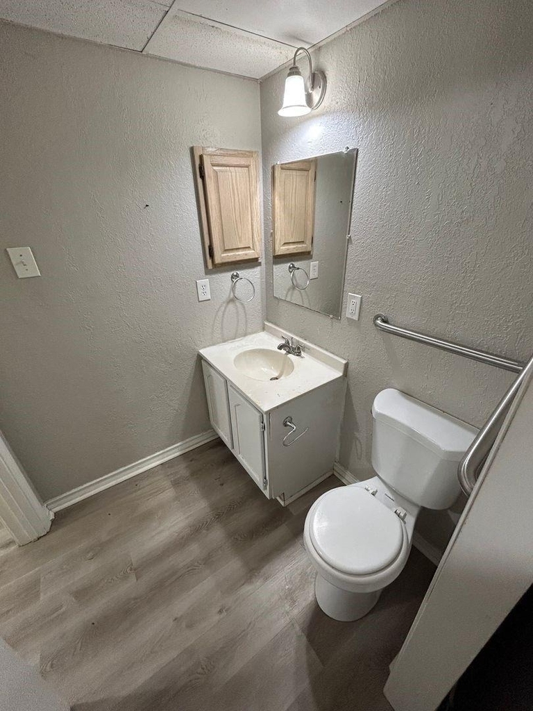 715 Eastham Lane - Photo 7