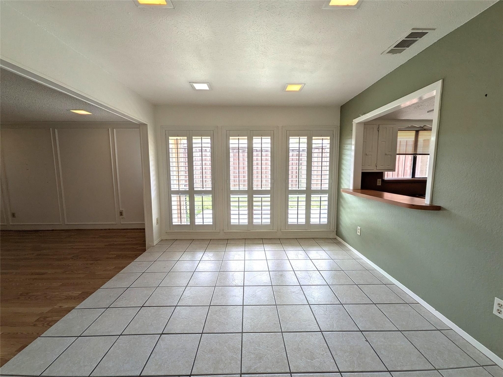 3302 Townbluff Place - Photo 7