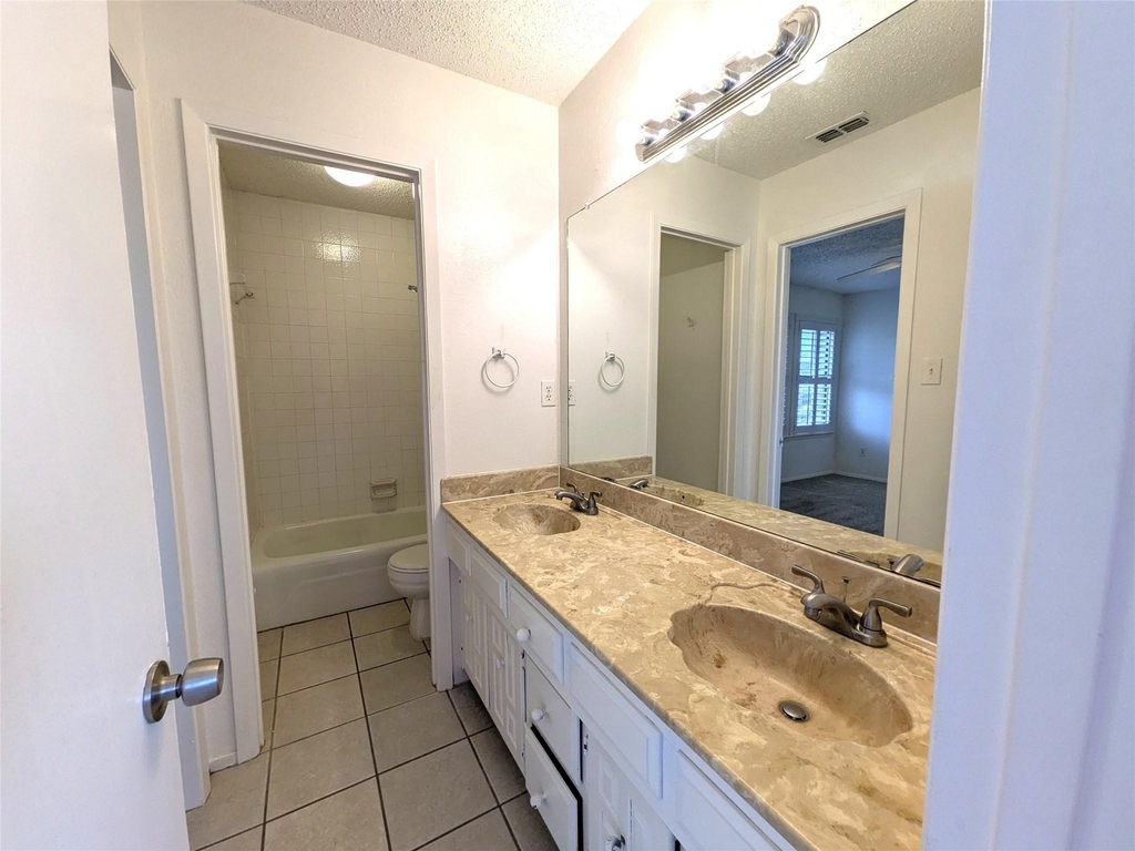 3302 Townbluff Place - Photo 19