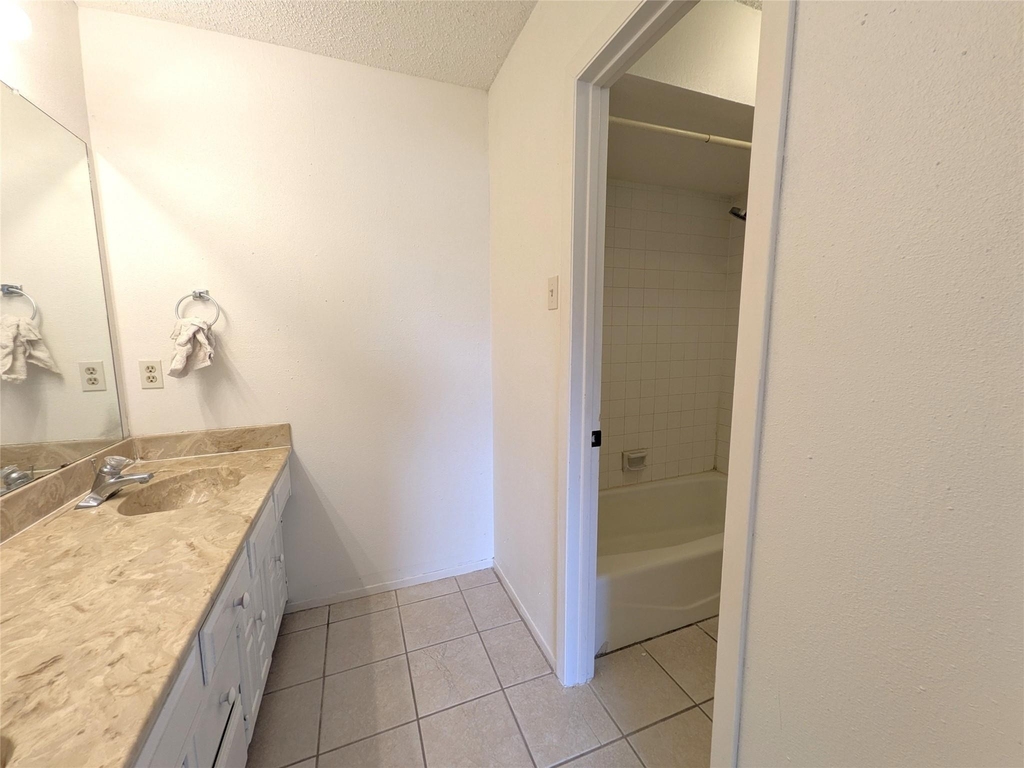 3302 Townbluff Place - Photo 13