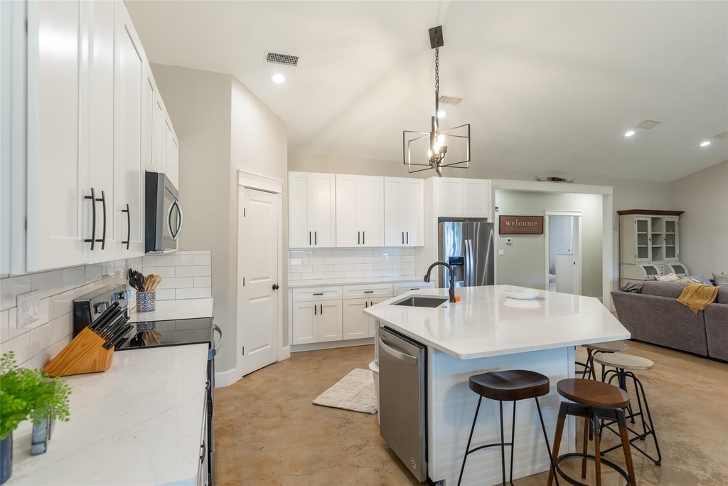138 County Road 127 - Photo 14