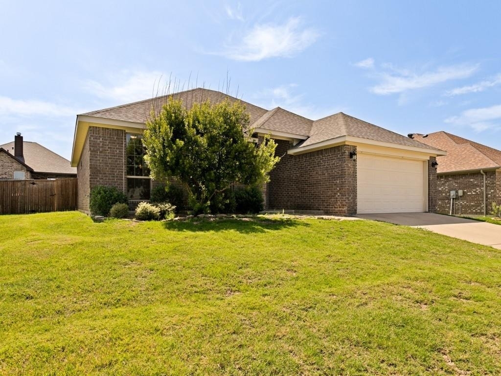 4009 Kensington Drive - Photo 1