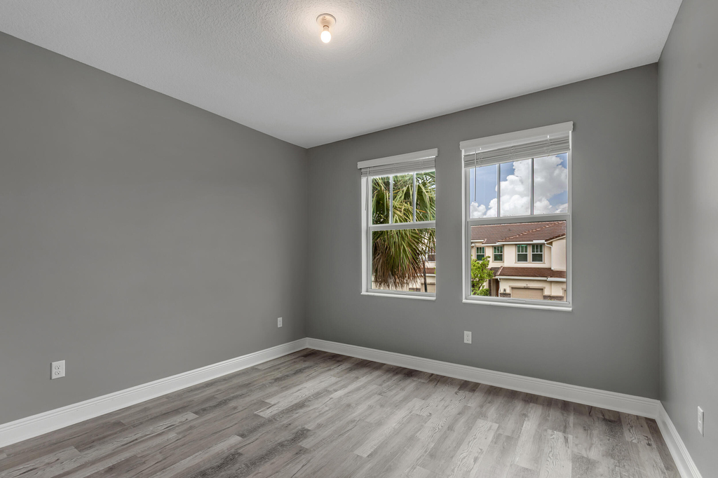 4340 Veleiros Avenue - Photo 41