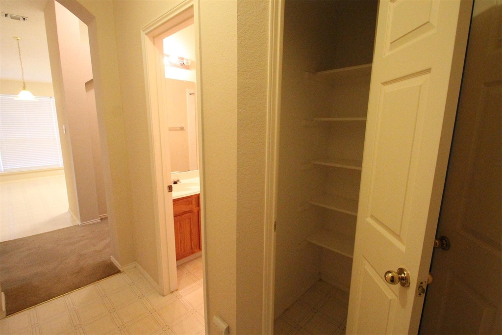 2920 Coventry Ln - Photo 18