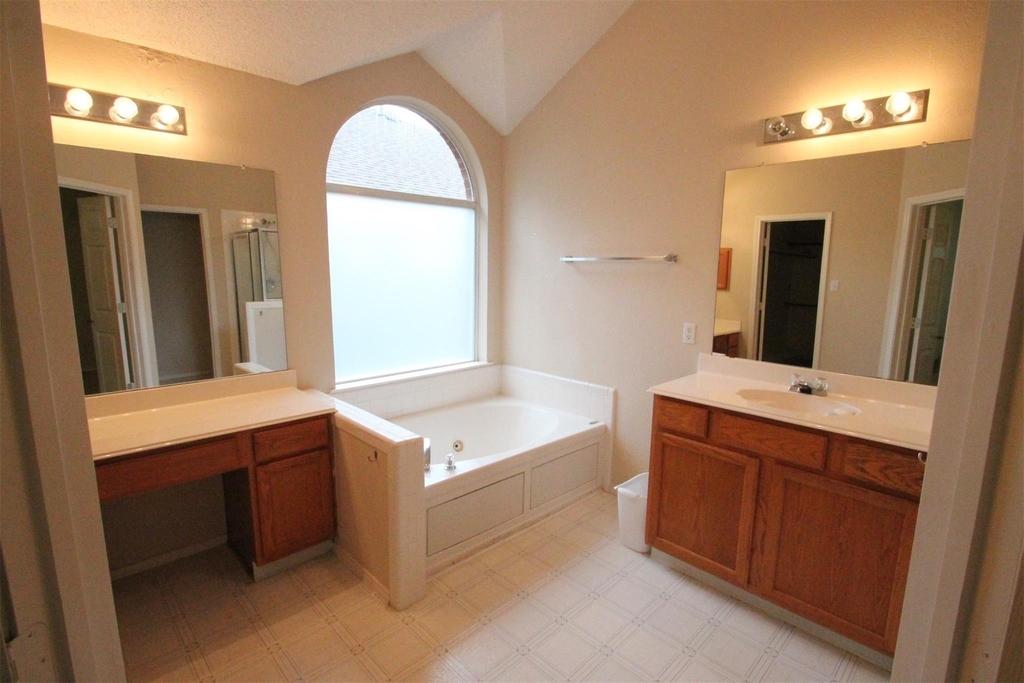 2920 Coventry Ln - Photo 14