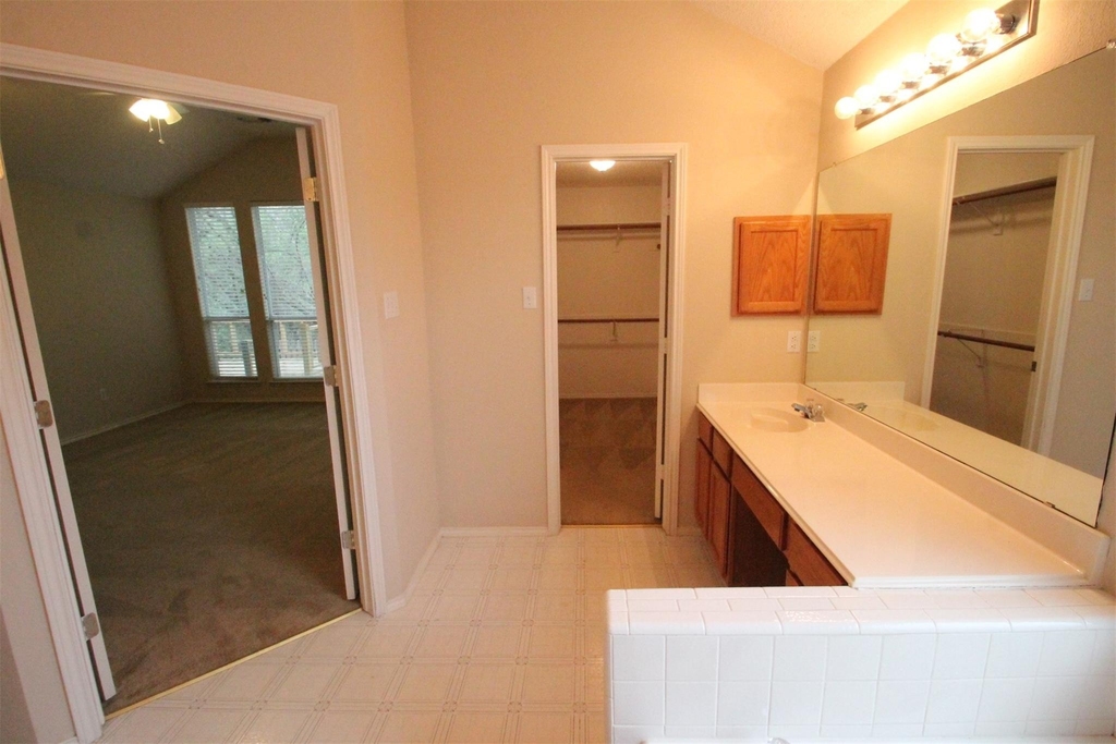 2920 Coventry Ln - Photo 15