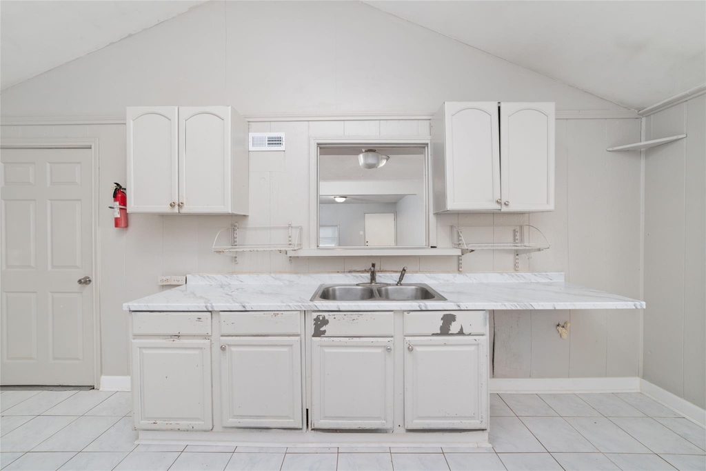 11715 Almeda Genoa Road - Photo 13