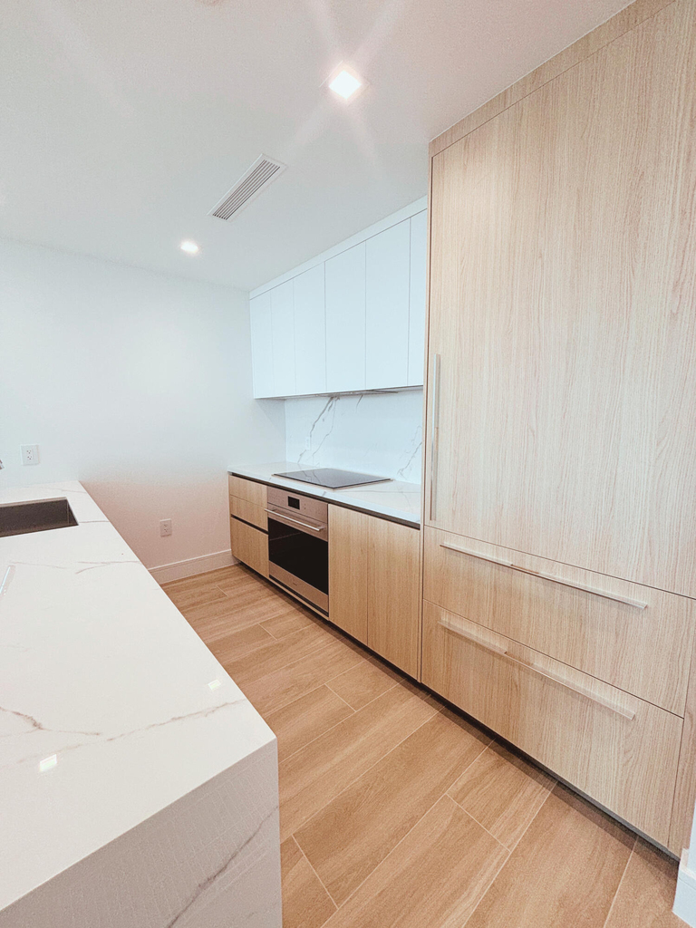 2411 Laguna Circle - Photo 7