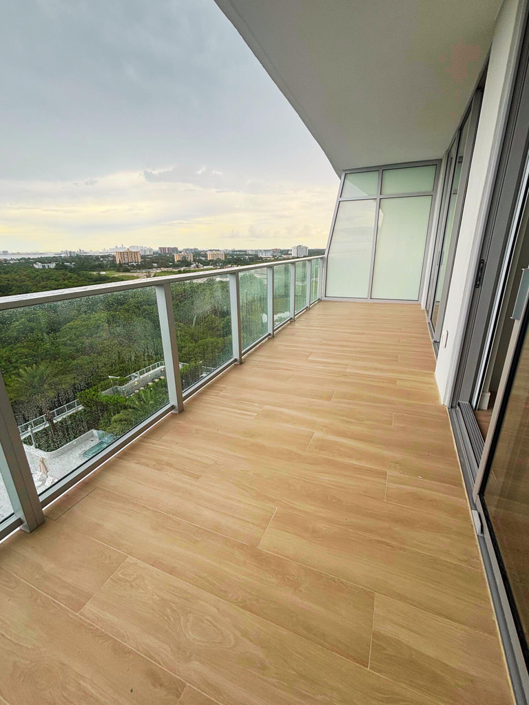 2411 Laguna Circle - Photo 18