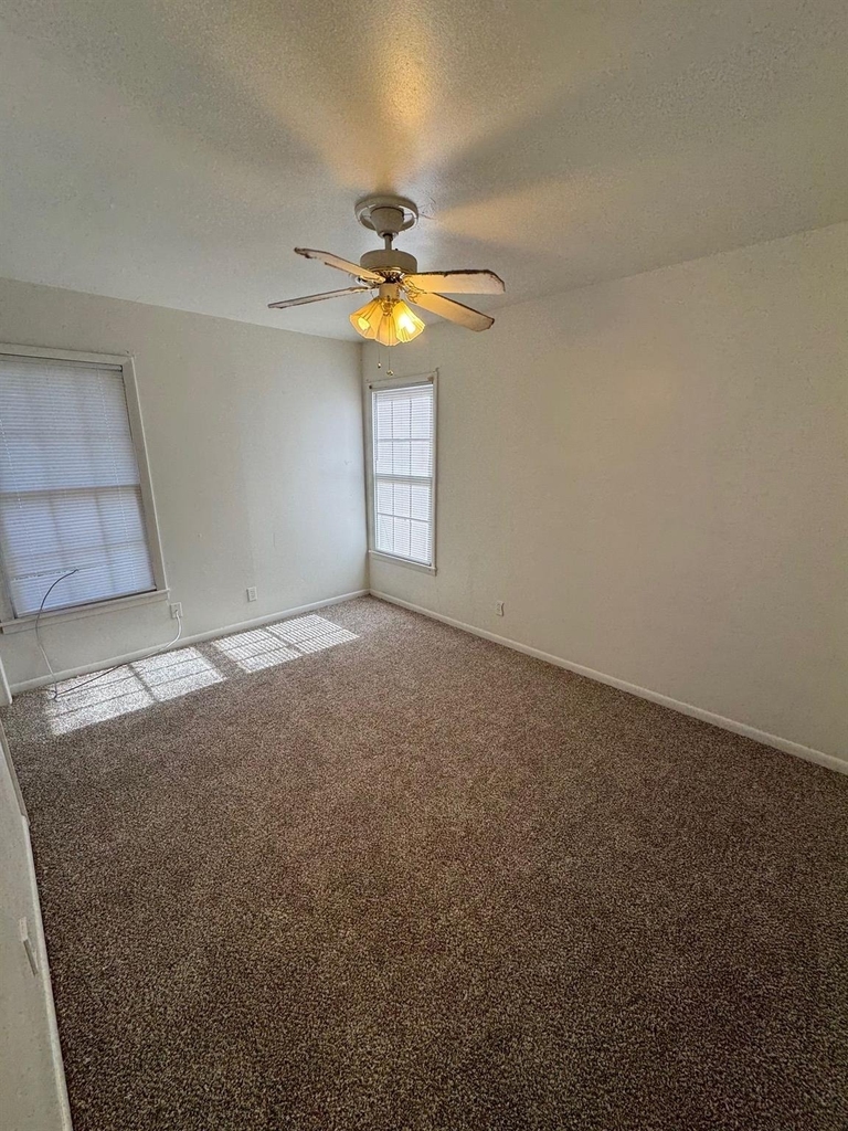 2633 Minter Lane - Photo 5