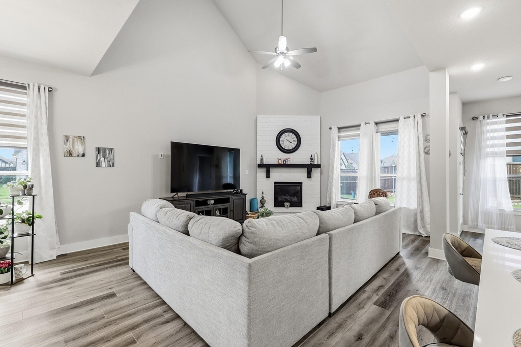 3001 Milton Drive - Photo 6