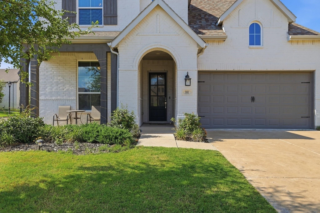 3001 Milton Drive - Photo 1